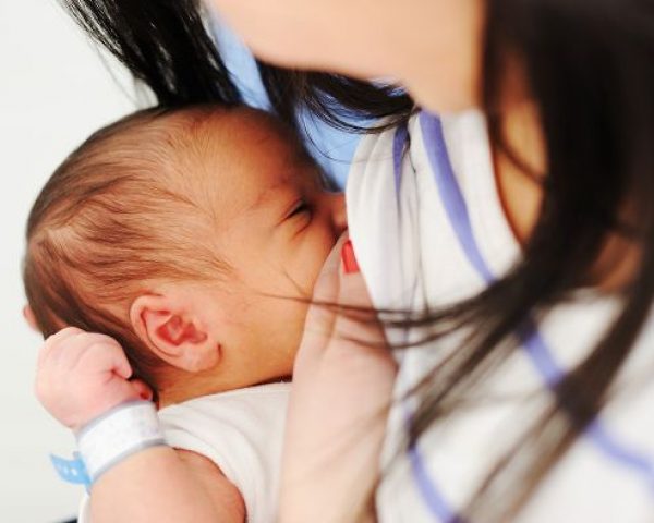 Breastfeeding your newborn